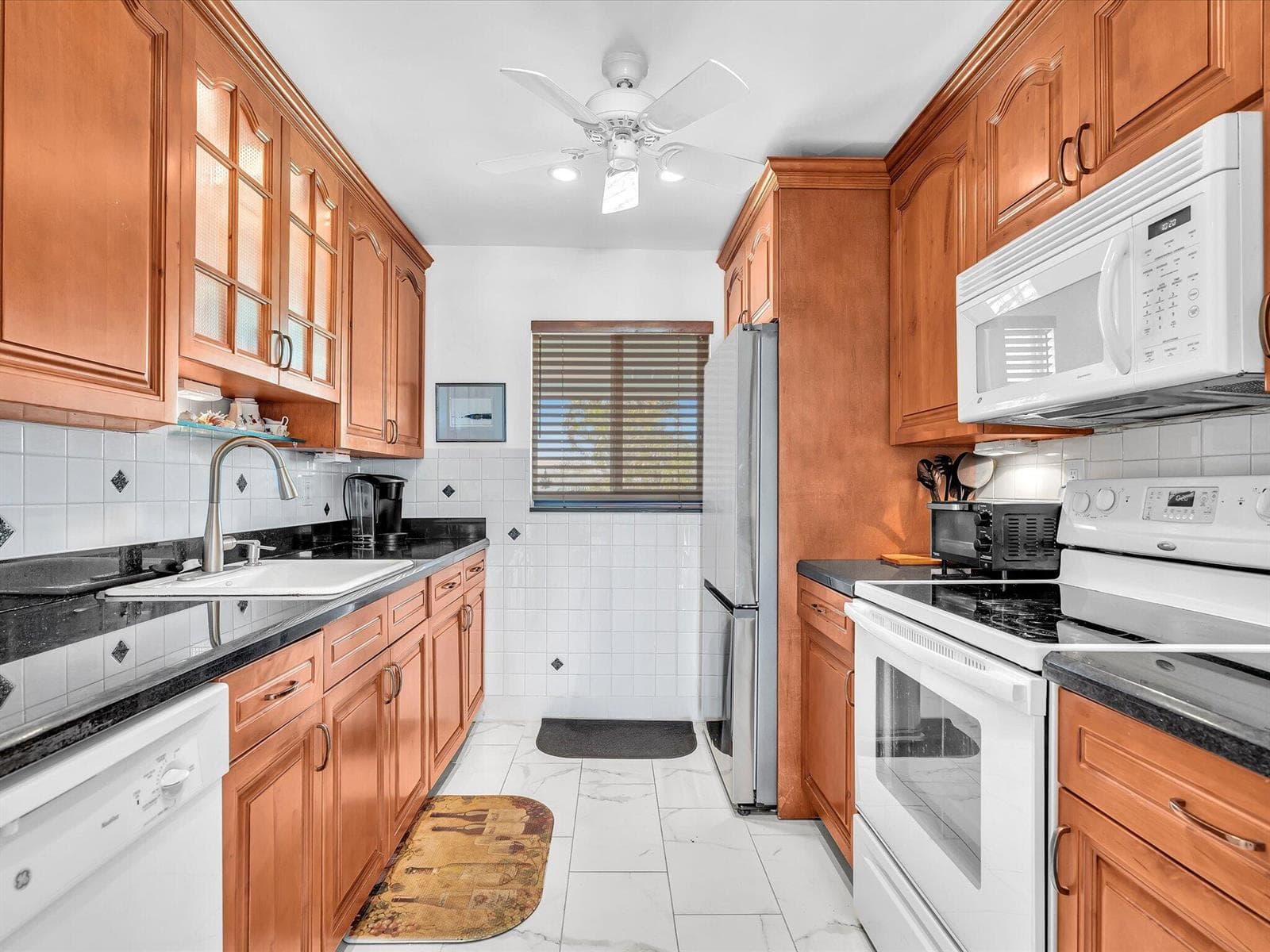 2017 SW GOLF Lane # 109, Boynton Beach FL 33426 photo 3