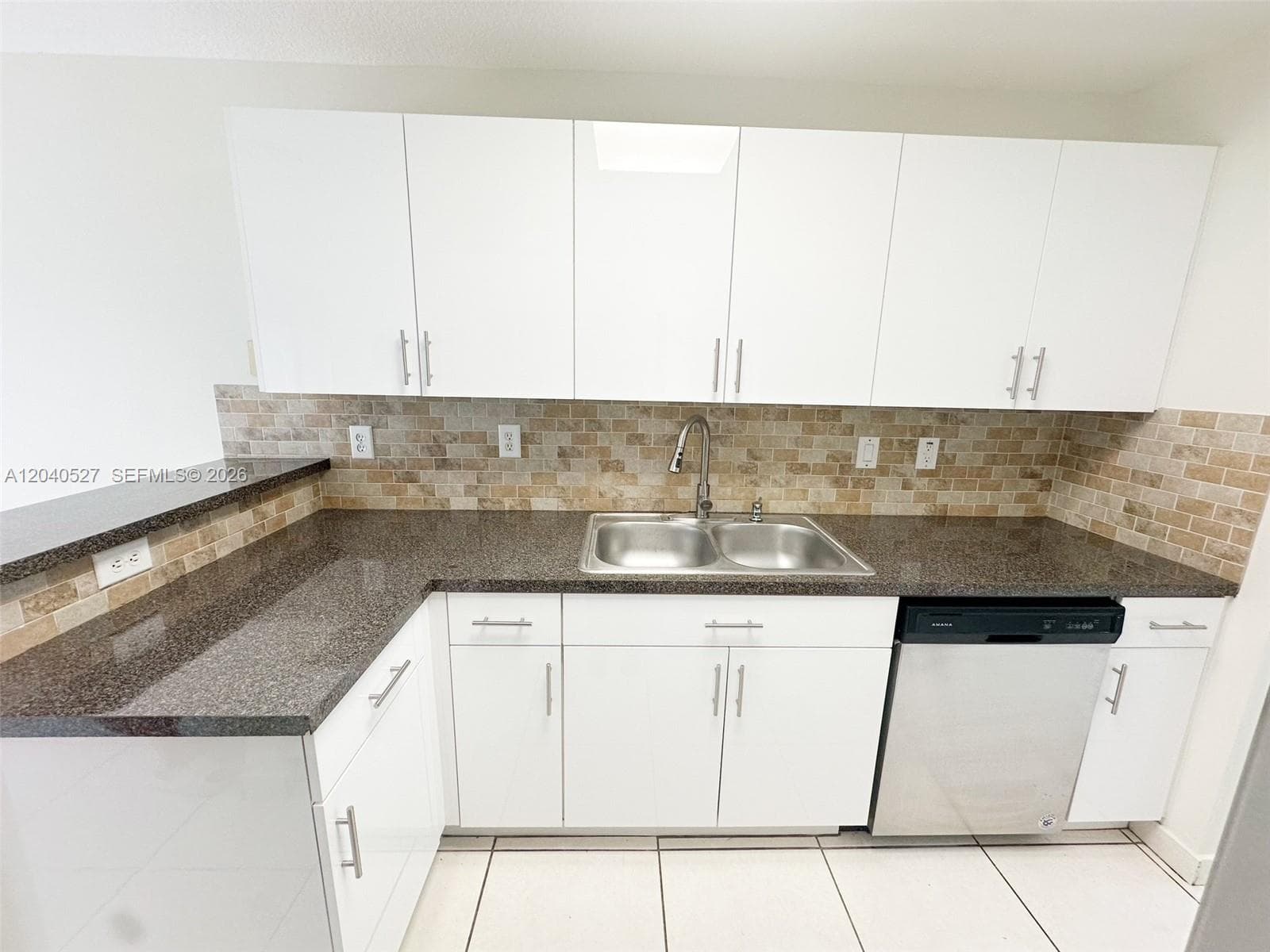 2150 NW 171st Ter, Pembroke Pines FL 33028 photo 4