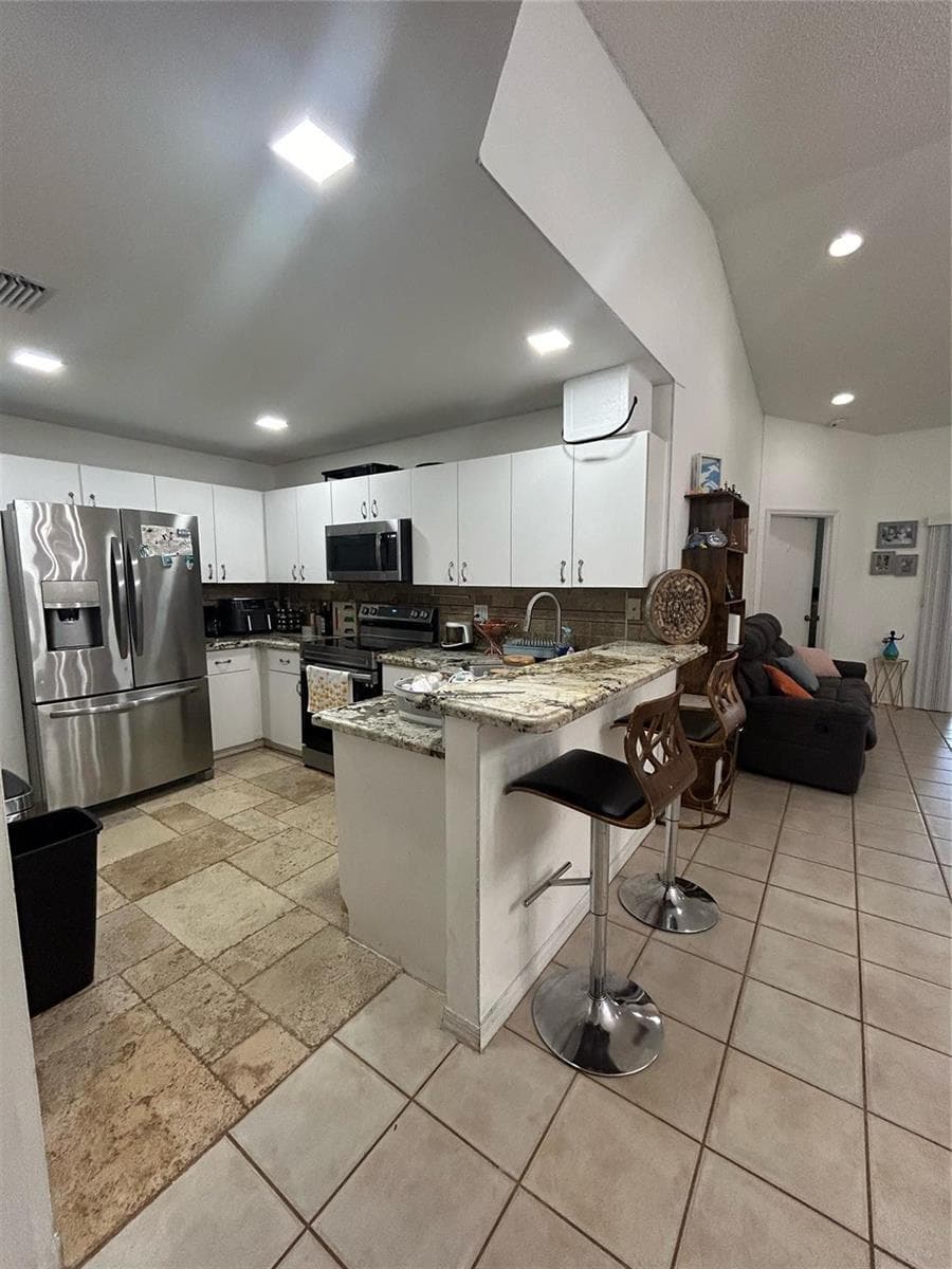 11296 SW 17th Court, Miramar FL 33025 photo 4