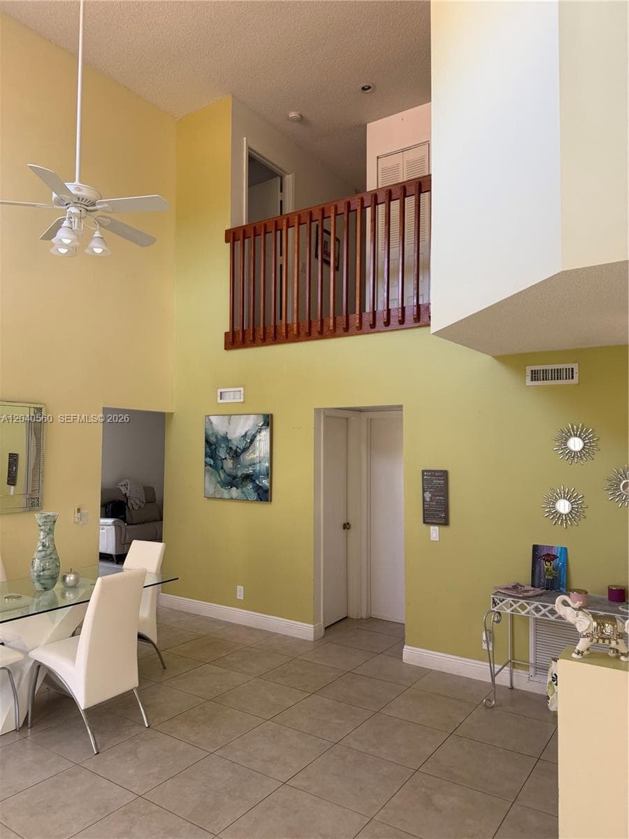 1335 Seagrape Cir, Weston FL 33326 photo 3