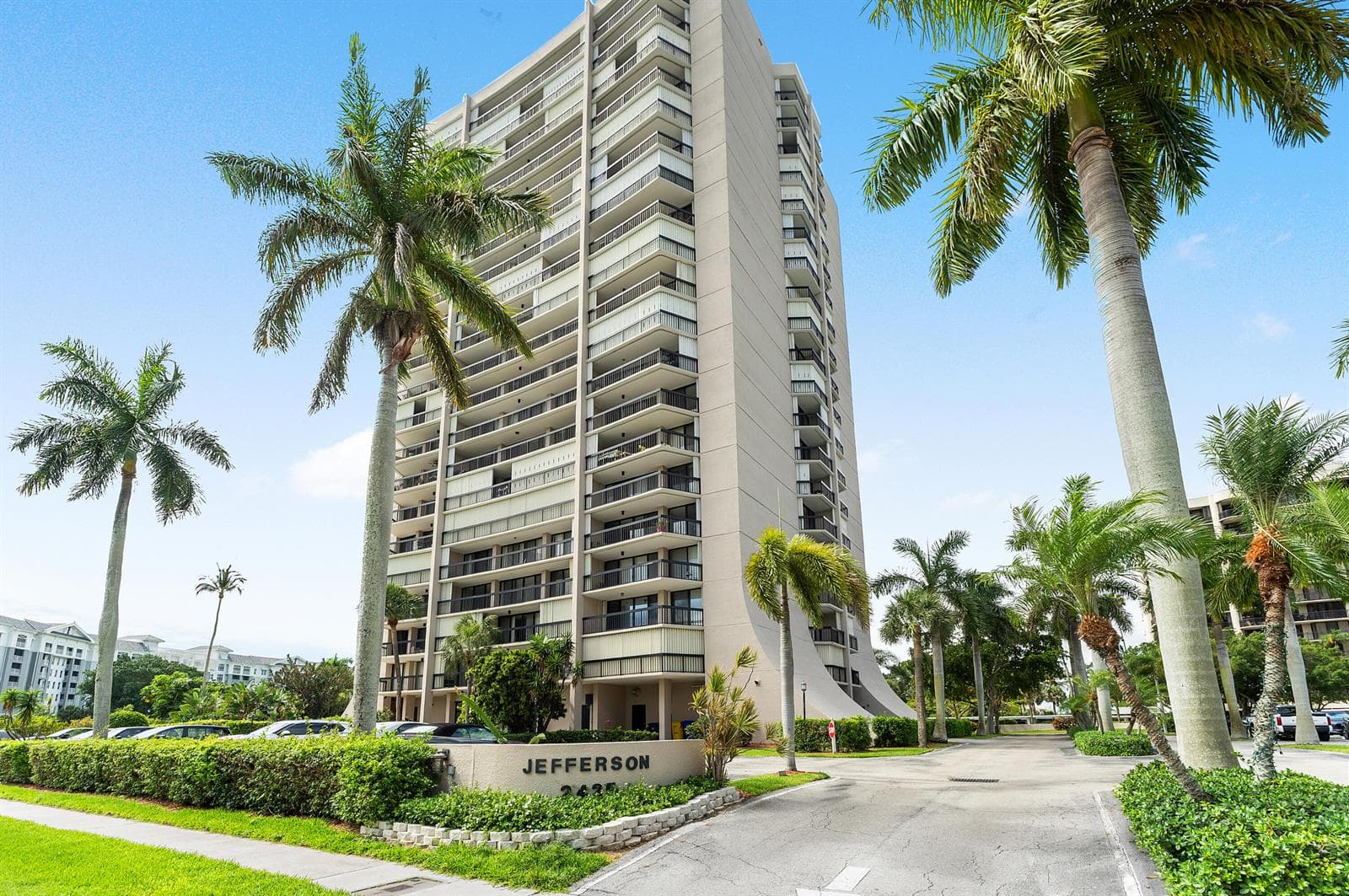 2425 Presidential Way # Ph5, West Palm Beach FL 33401 photo 4