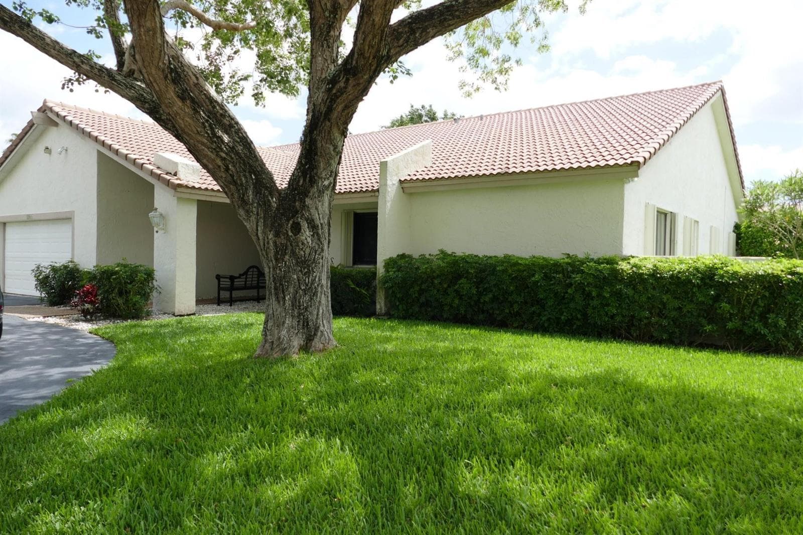 1066 NW 97th Avenue, Plantation FL 33322 photo 2