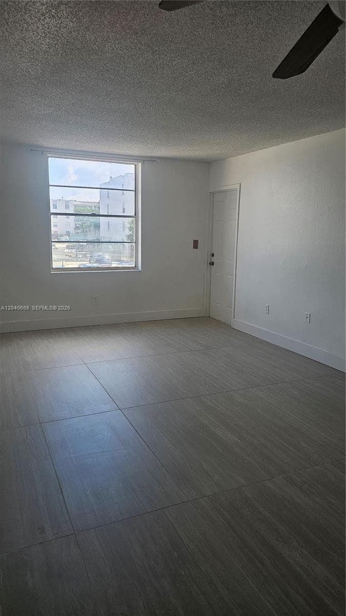 5625 W 20th Ave # 208, Hialeah FL 33012 photo 4