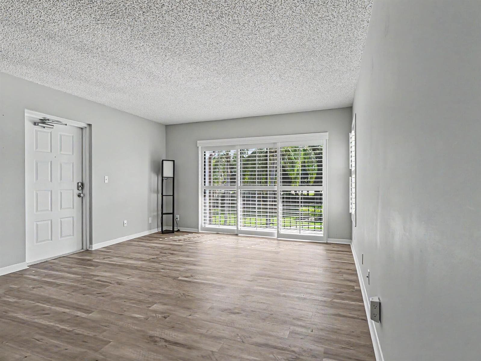 1605 SW Silver Pine Way, Palm City FL 34990 photo 4
