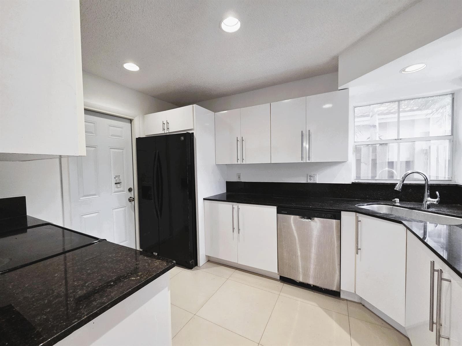 533 NW 47th Avenue, Coconut Creek FL 33063 photo 5