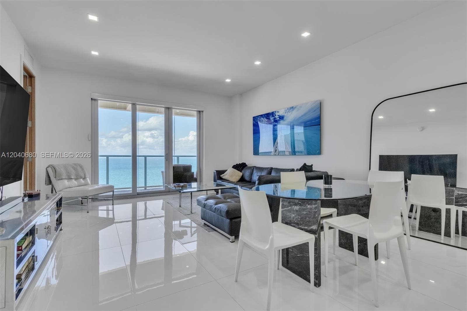 5701 Collins Ave # PH08, Miami Beach, FL 33140 photo 2