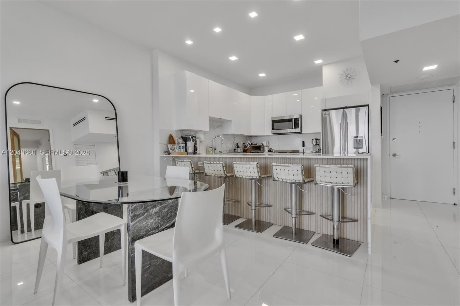 5701 Collins Ave # PH08, Miami Beach, FL 33140 photo 4