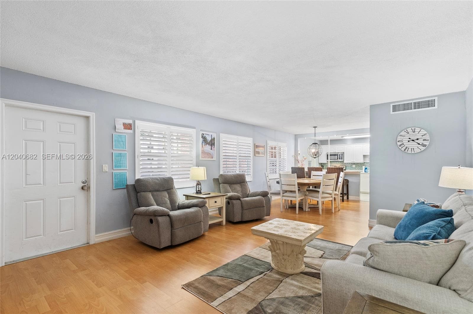 2424 NE 9th St # 207, Fort Lauderdale, FL 33304 photo 2