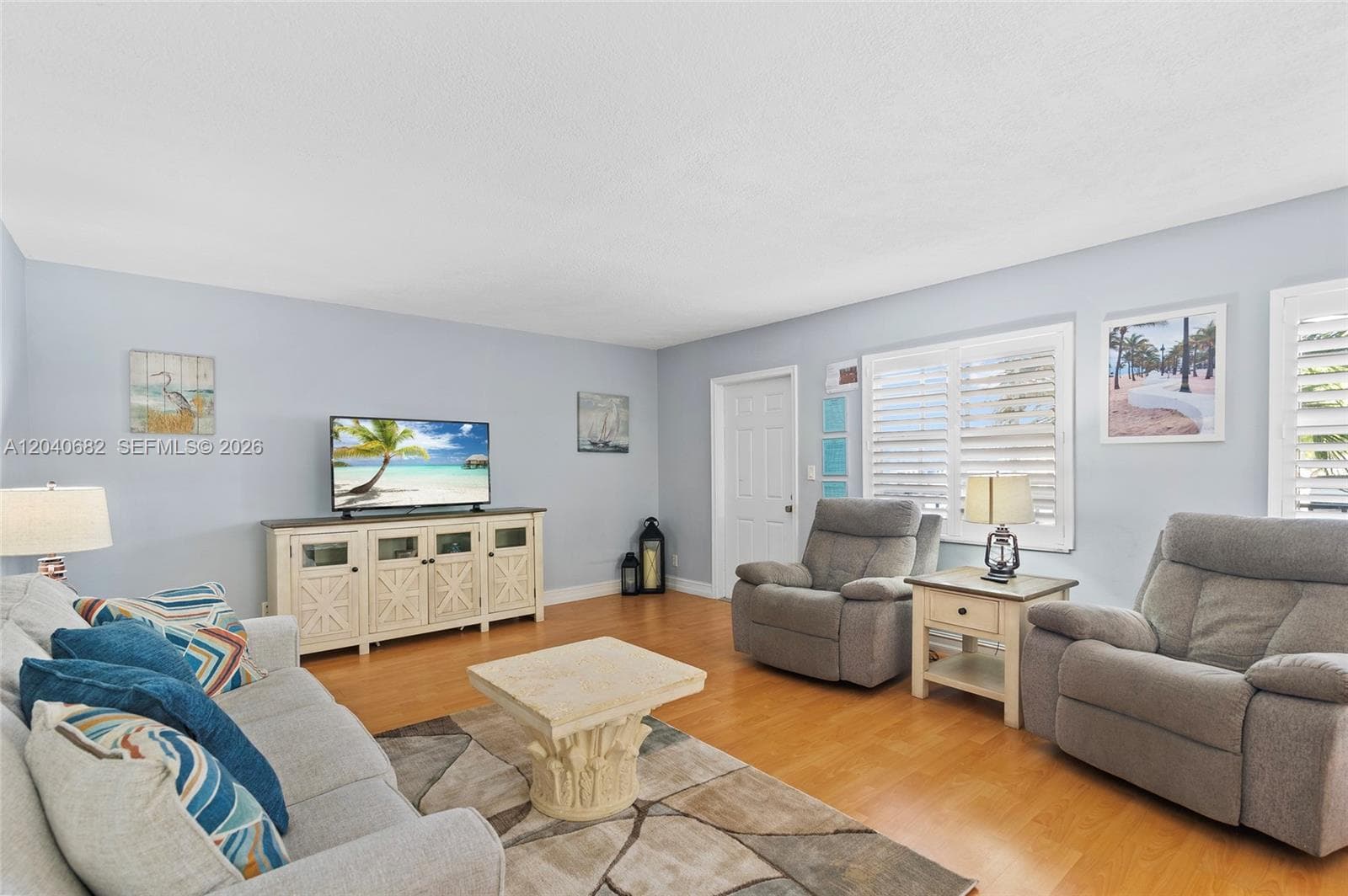 2424 NE 9th St # 207, Fort Lauderdale, FL 33304 photo 3