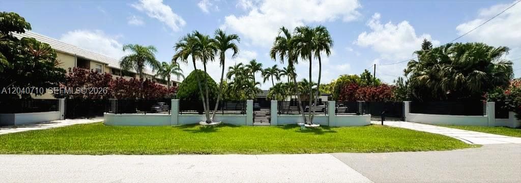 6940 SW 89th Ct, Miami FL 33173