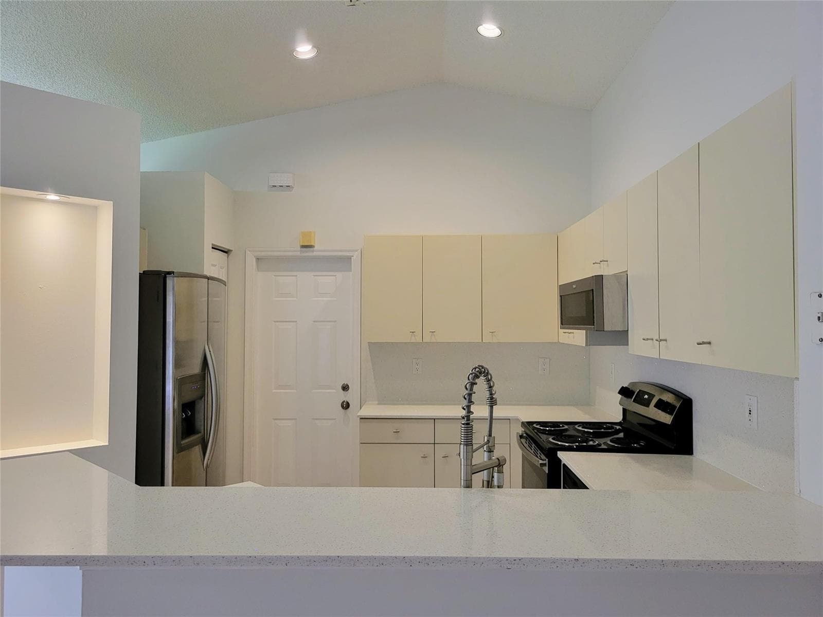 1409 Sabal Trail, Weston FL 33327 photo 4