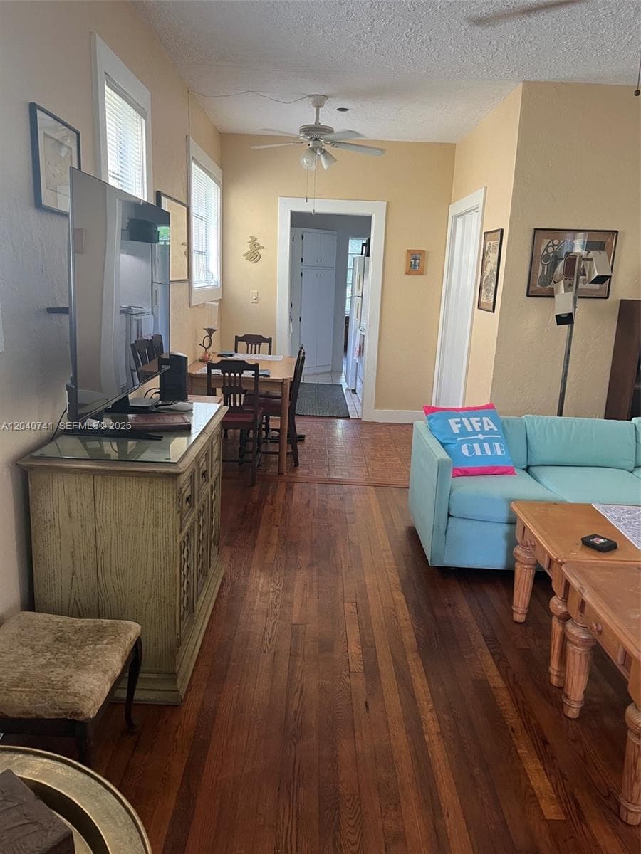 1209 Aguila Ave, Coral Gables FL 33134 photo 2