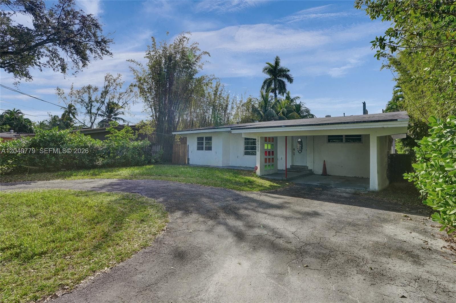 18500 NE 23rd Ct, Miami FL 33180 photo 2