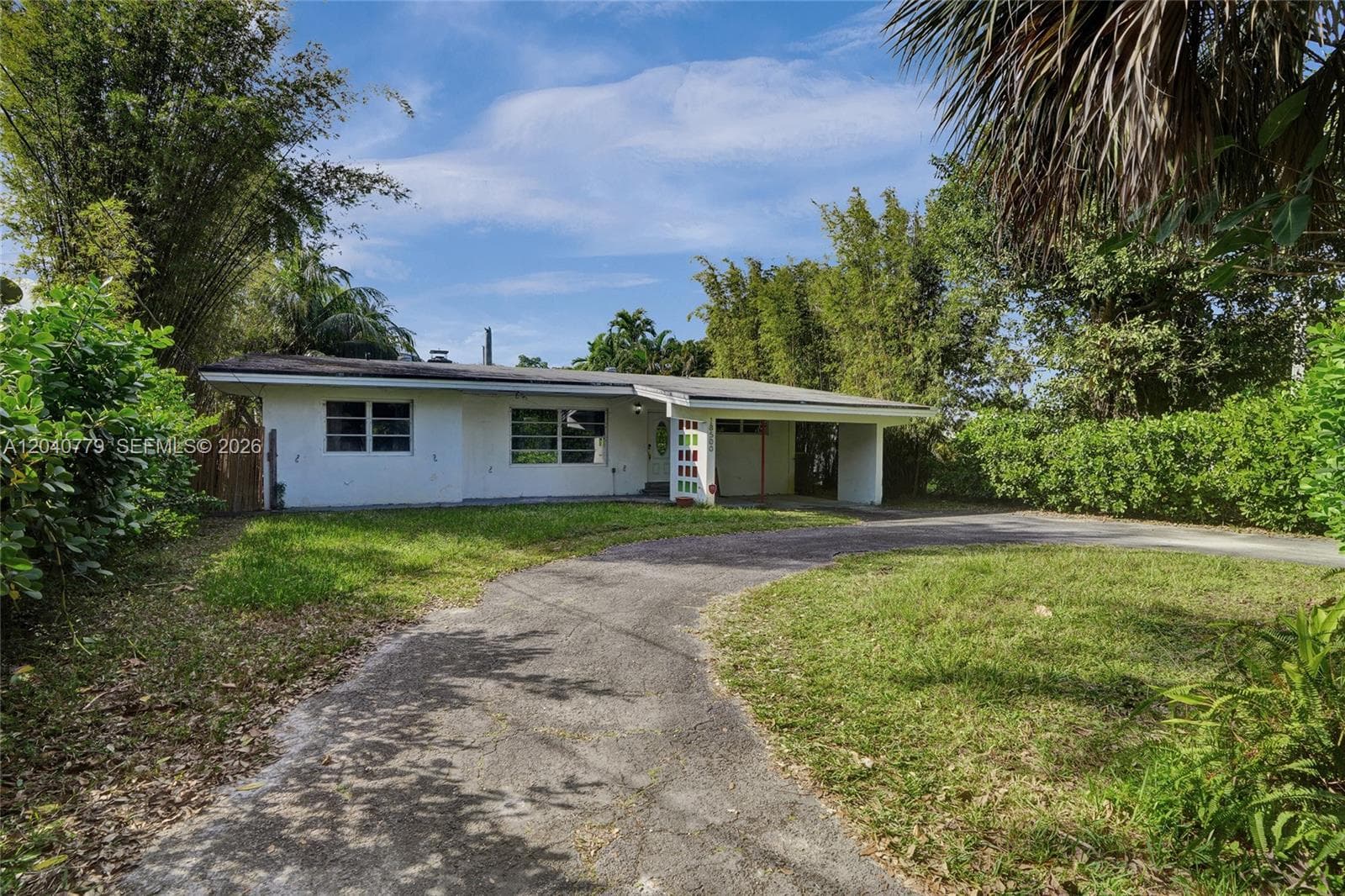 18500 NE 23rd Ct, Miami FL 33180 photo 4