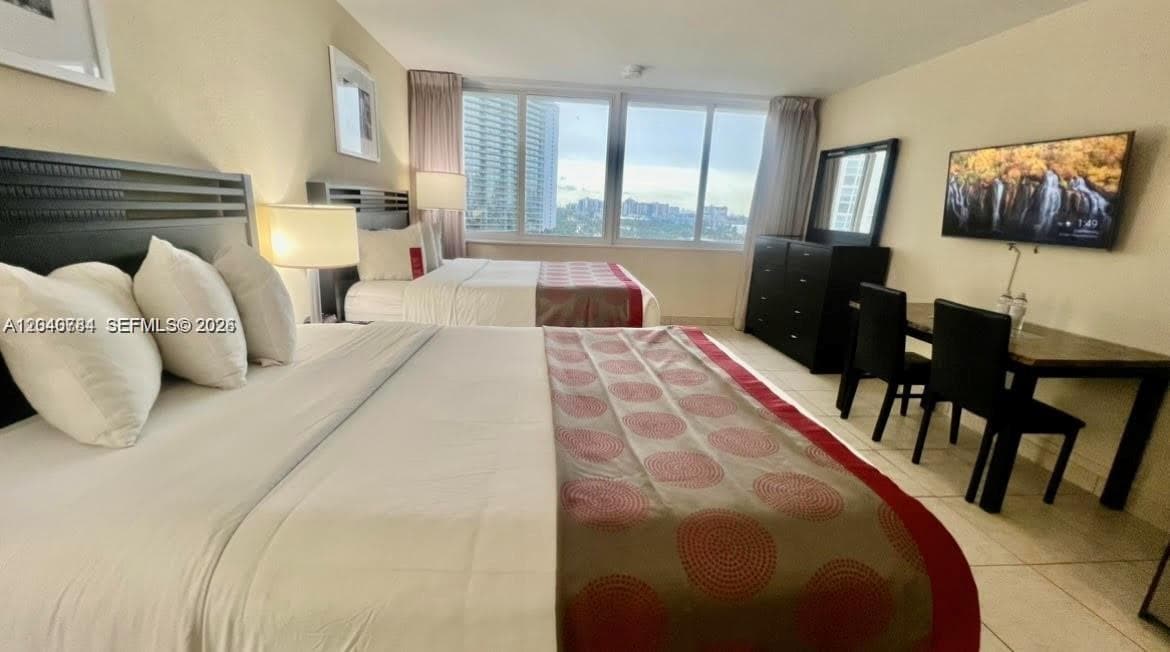 19201 Collins Ave # 942, Sunny Isles Beach FL 33160 photo 4