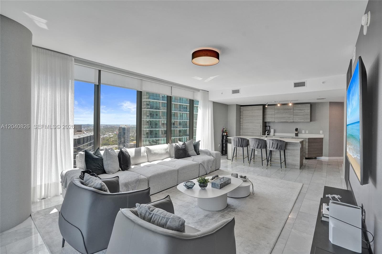 650 NE 32nd St # 3901, Miami FL 33137 photo 2