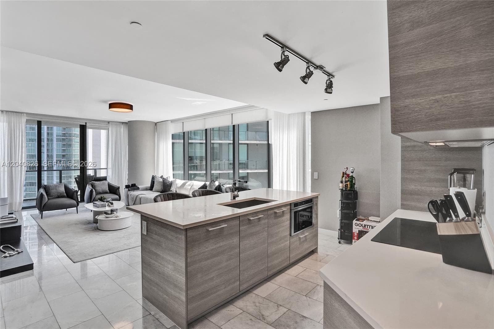 650 NE 32nd St # 3901, Miami FL 33137 photo 5