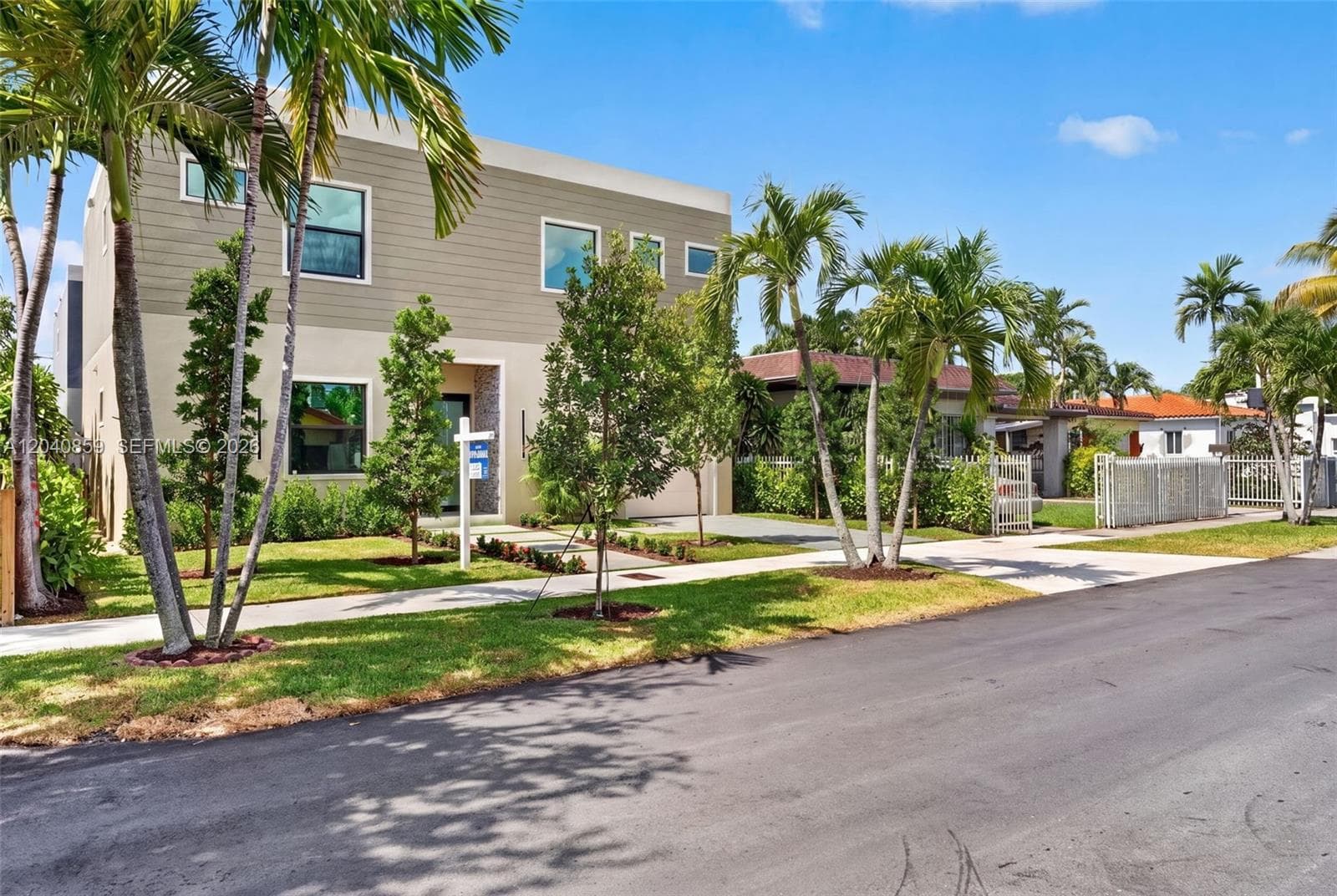 2240 SW 13th St, Miami FL 33145 photo 3