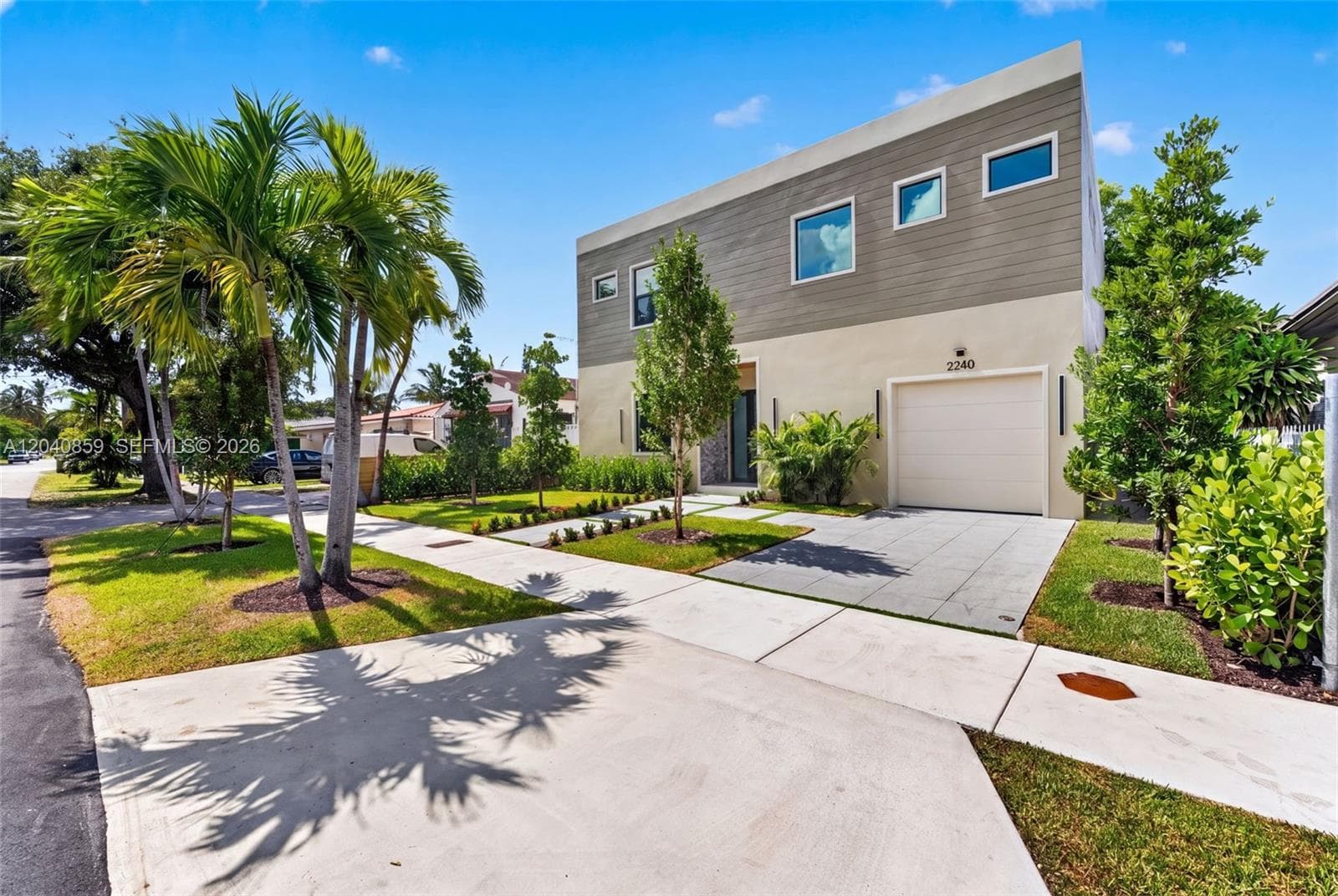 2240 SW 13th St, Miami FL 33145 photo 4