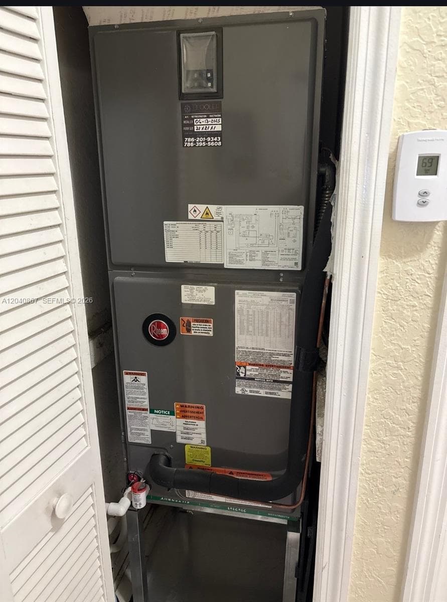 8741 NW 141st Ter, Miami Lakes FL 33018 photo 2