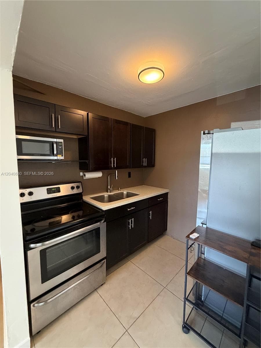 2715 Tigertail Ave # 109, Miami FL 33133 photo 3