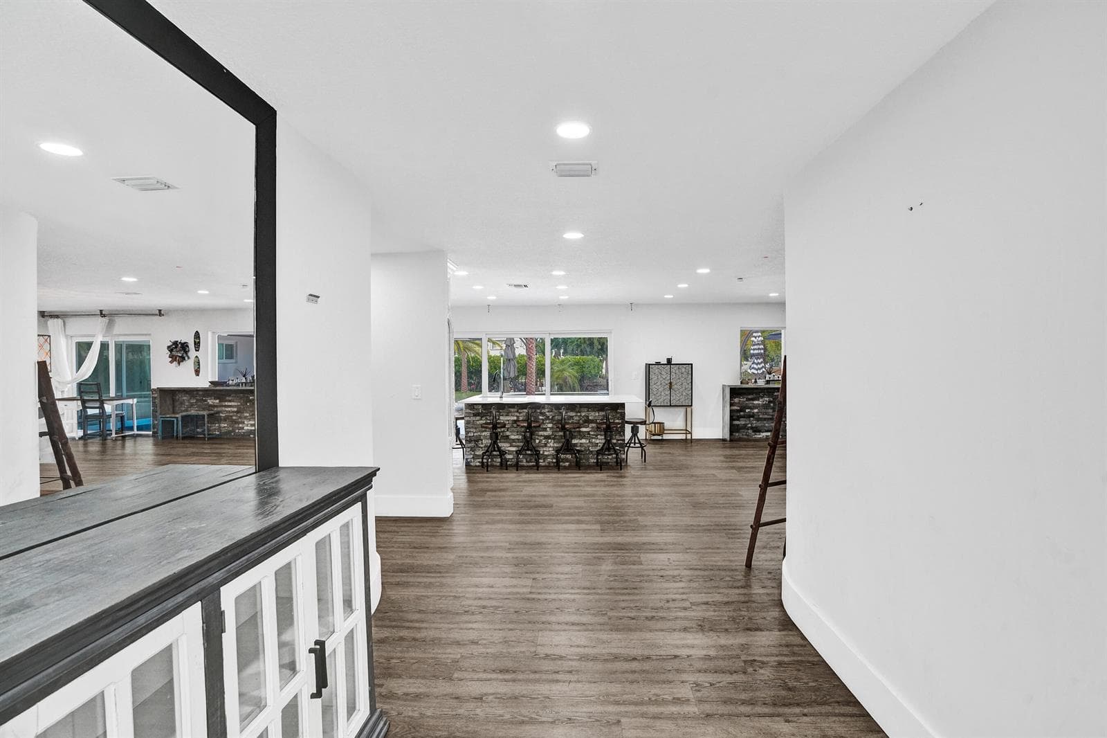 343 Layne Boulevard, Hallandale Beach FL 33009 photo 2