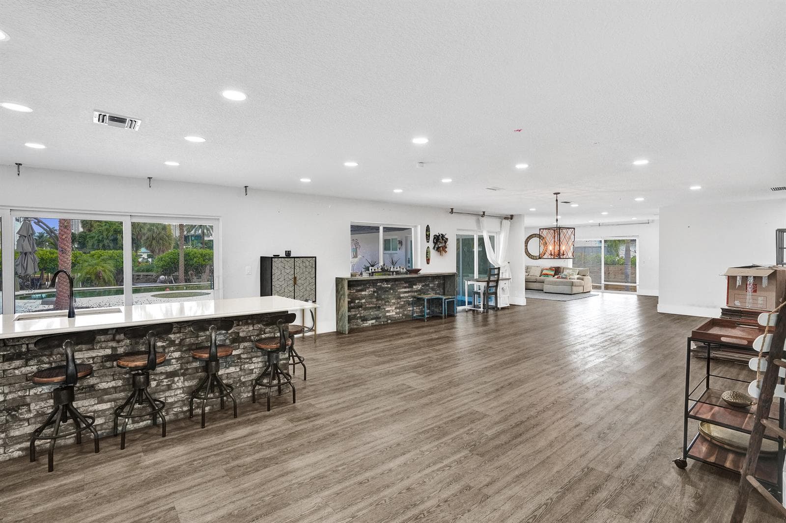 343 Layne Boulevard, Hallandale Beach FL 33009 photo 3