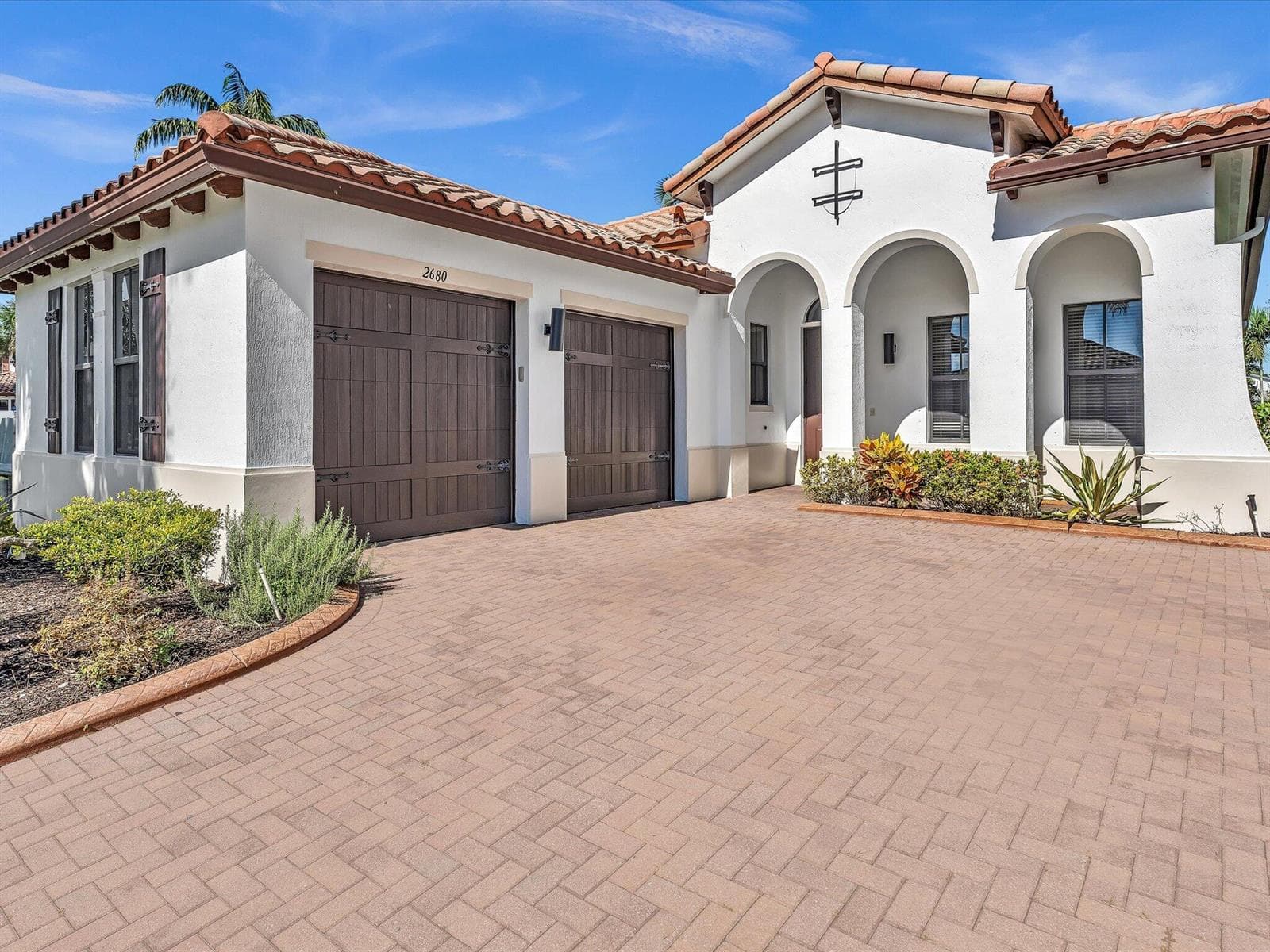 2680 NW 84th Way, Pembroke Pines FL 33024 photo 2
