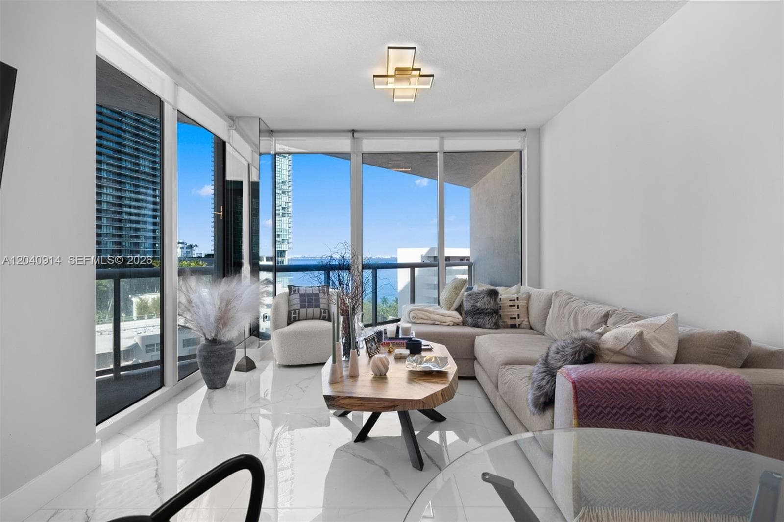 480 NE 30th St # 904, Miami FL 33137 photo 3
