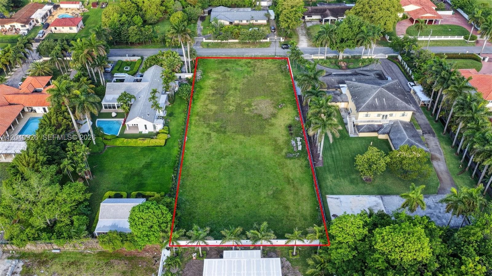 365 NW 128th AVE, Sweetwater FL 33182 photo 2