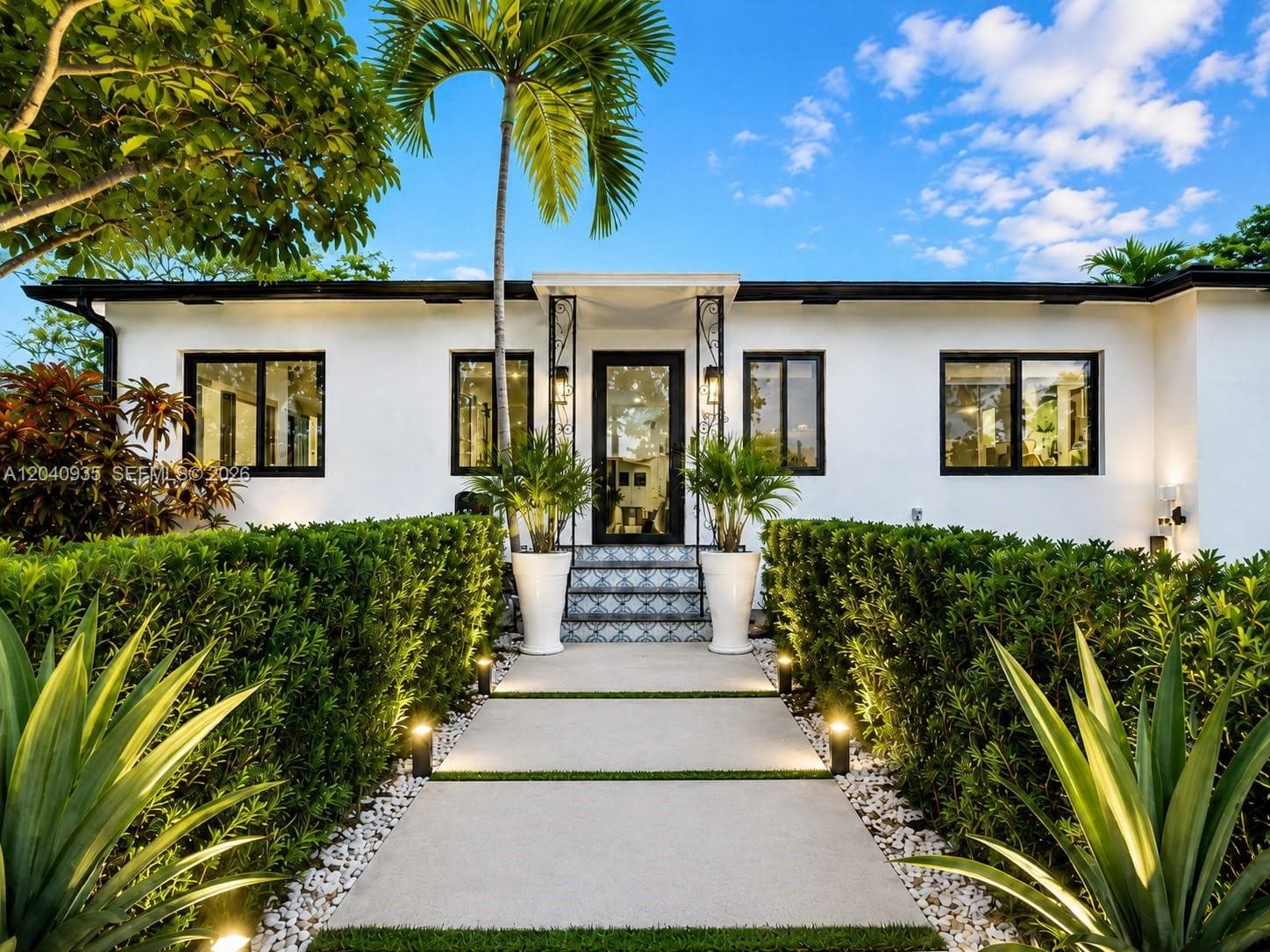 375 SW 32nd Rd, Miami, FL 33129 photo 2