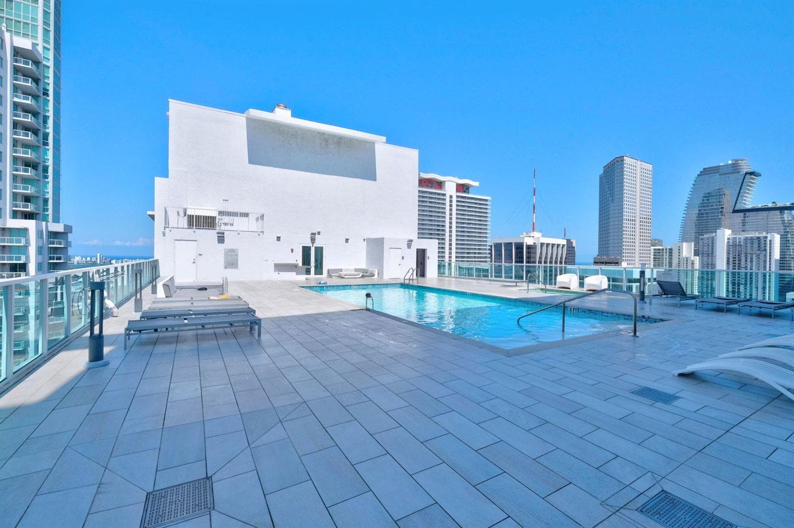 133 NE 2nd Avenue # 1408, Miami FL 33132 photo 2