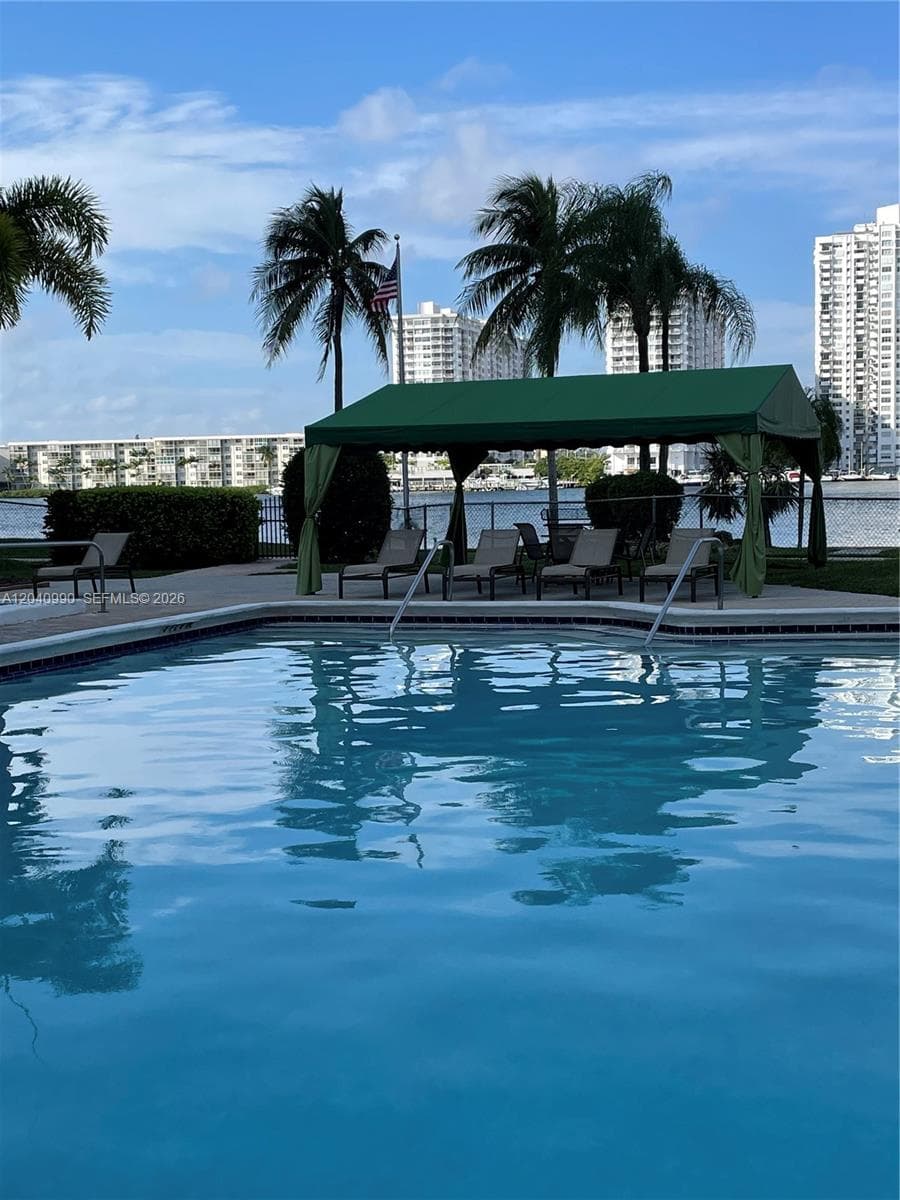 18181 NE 31st ct # 305, Aventura FL 33160 photo 4