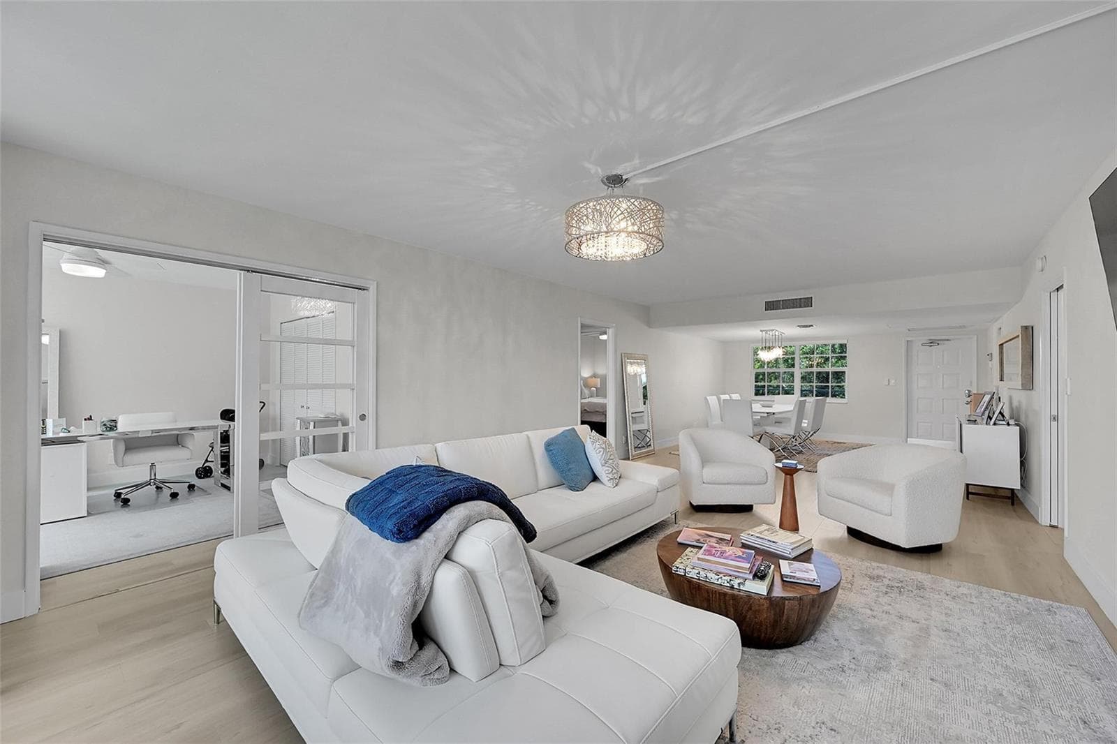555 Oaks Lane # 311, Pompano Beach FL 33069 photo 2