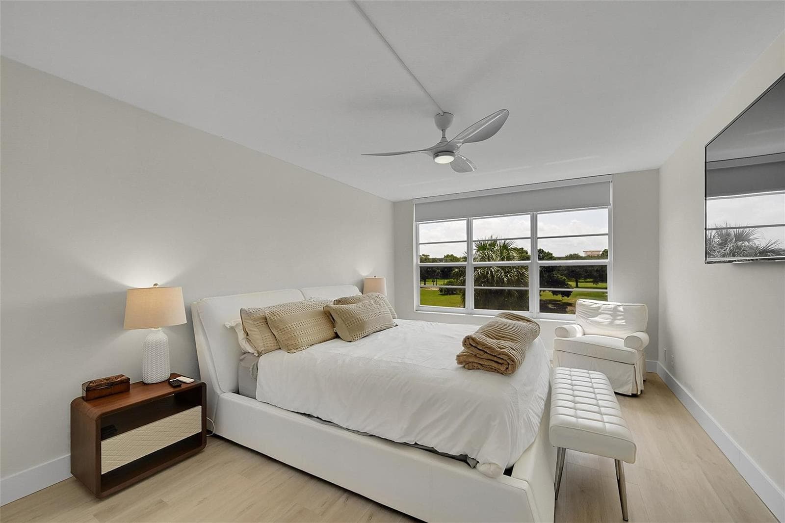 555 Oaks Lane # 311, Pompano Beach FL 33069 photo 4