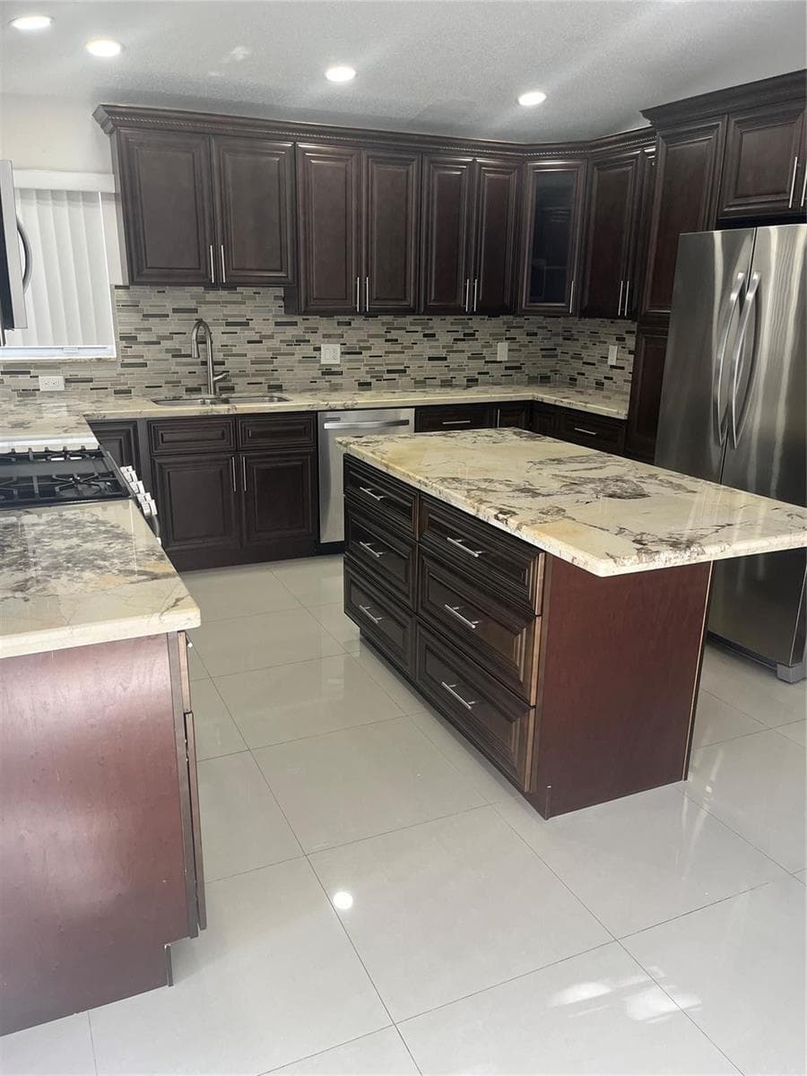 13412 NW 5th Place, Plantation FL 33325 photo 4