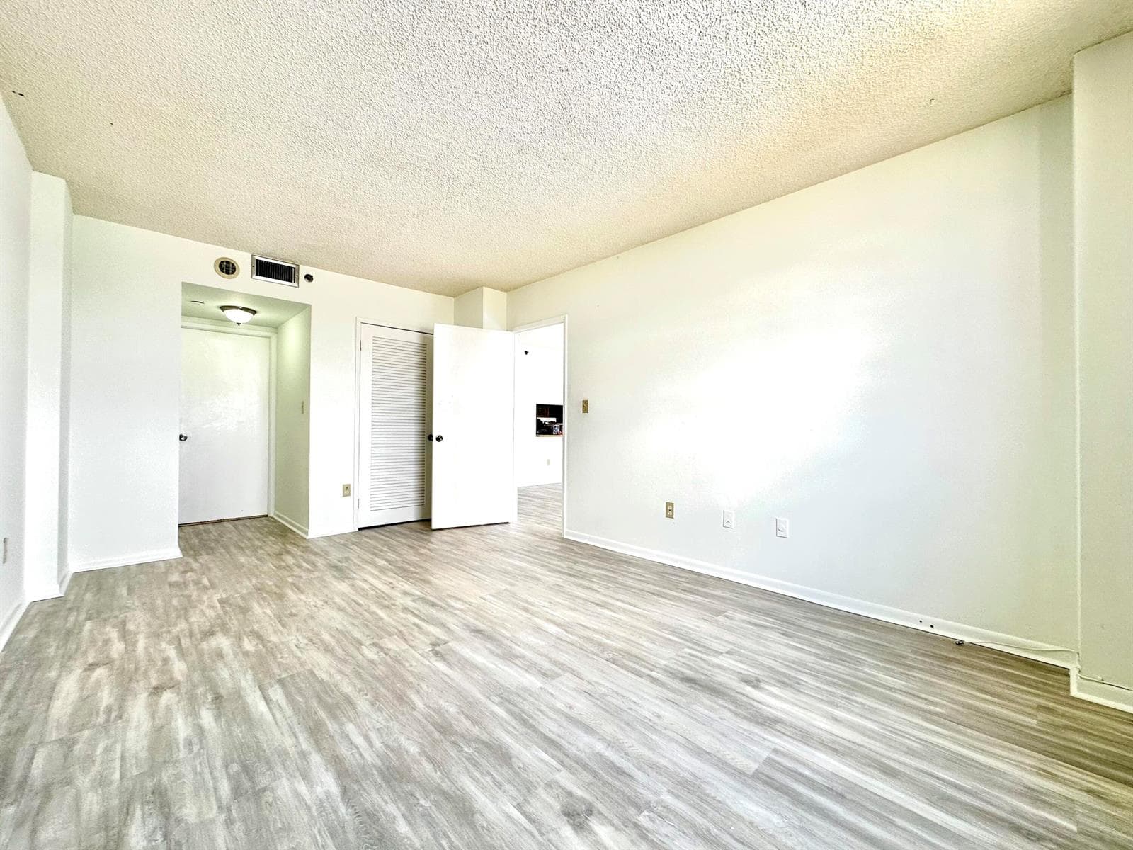 1470 NE 123rd Street # A1010, North Miami FL 33161 photo 4