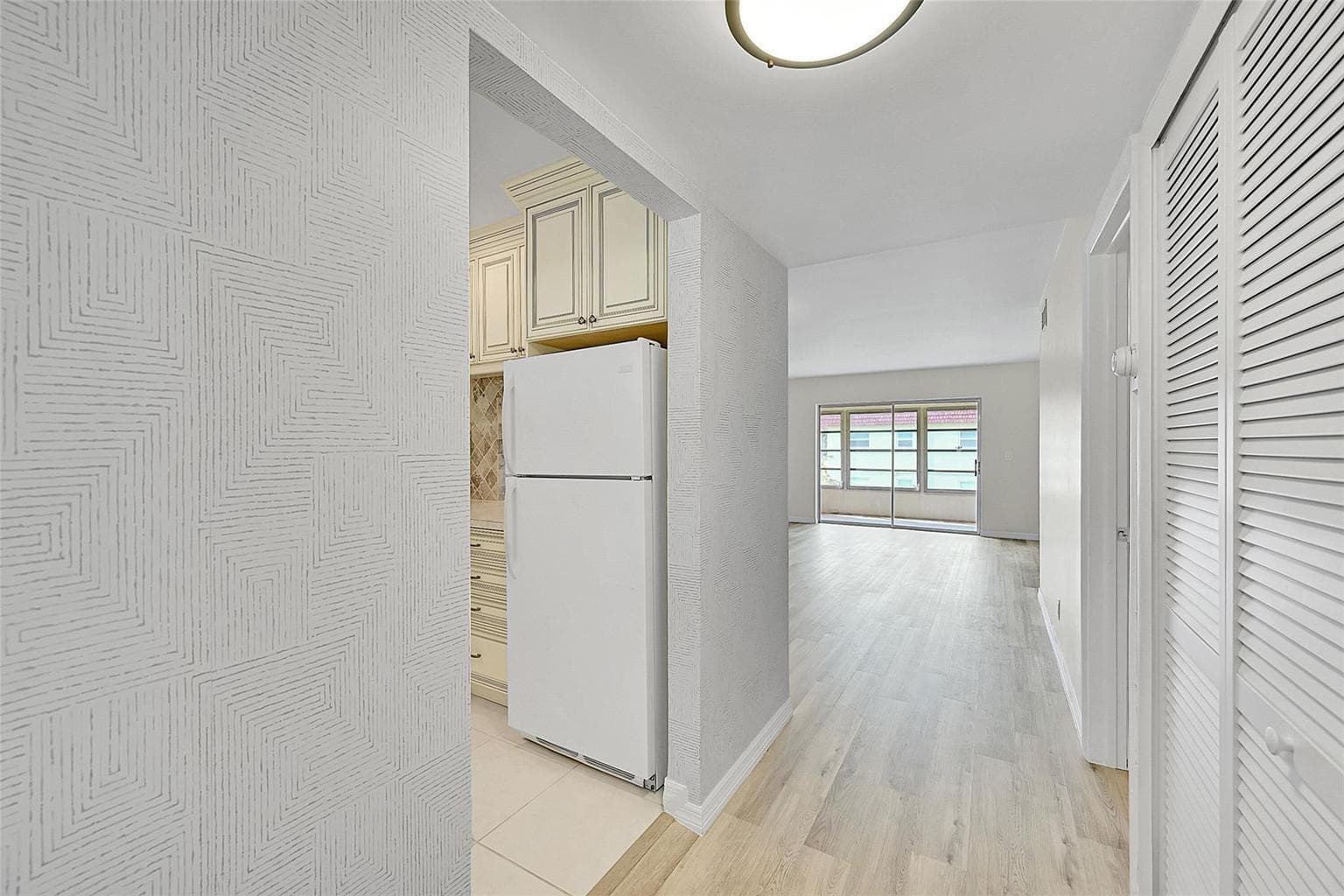 23 Abbey Lane # 202, Delray Beach FL 33446 photo 5