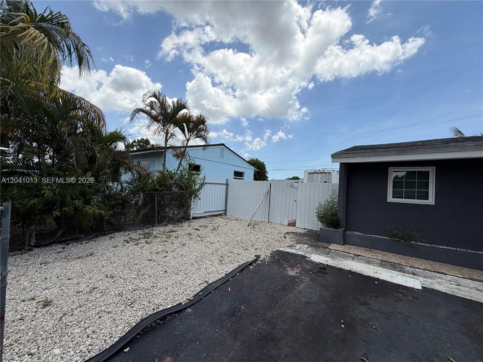 2300 SW 43rd Ave, Fort Lauderdale FL 33317 photo 2