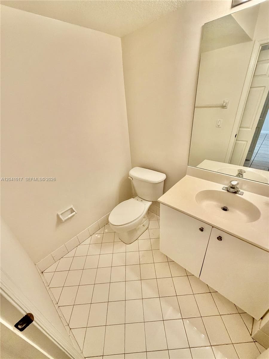 5770 NW 113th Pl, Doral FL 33178 photo 5