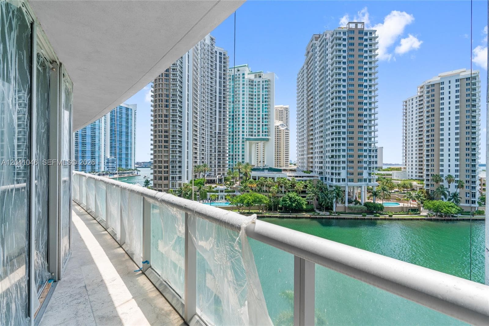 495 Brickell Ave, Miami FL 33131 photo 2