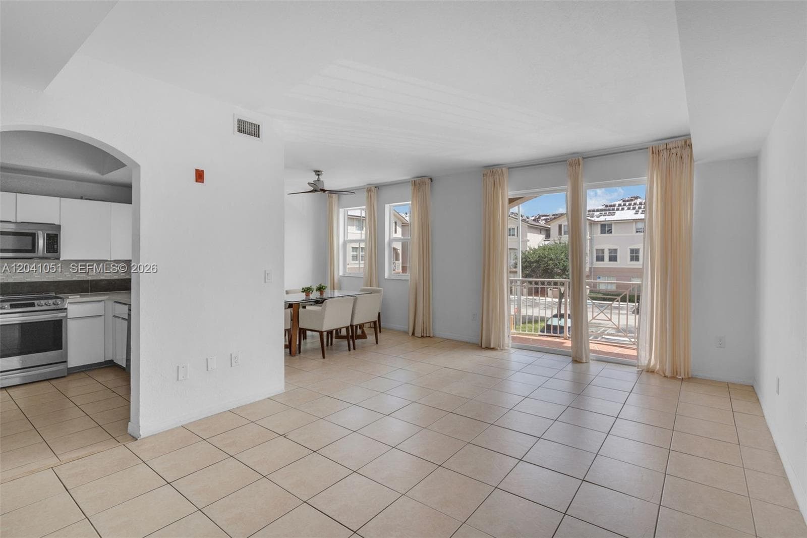 8826 W Flagler St # 203, Miami FL 33174 photo 4