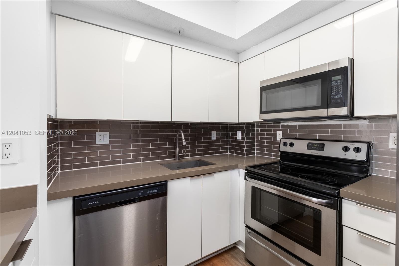 3500 Coral Way # 1509, Miami FL 33145 photo 4