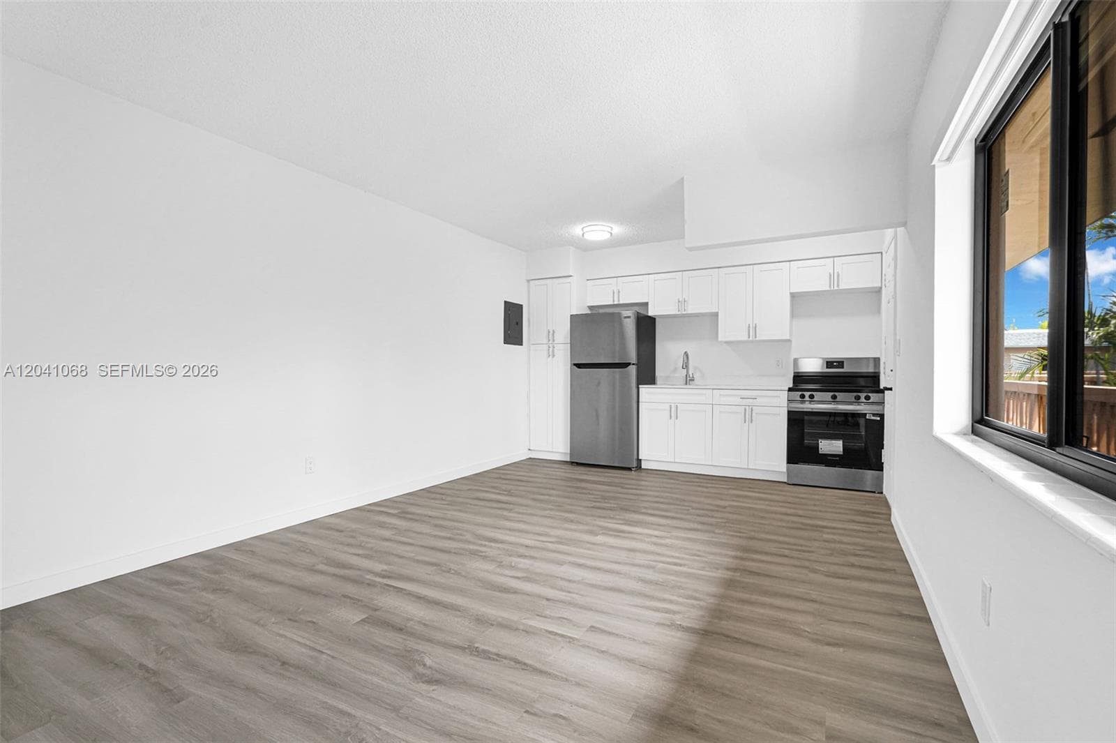 13210 Memorial Hwy # 205, North Miami FL 33161 photo 4