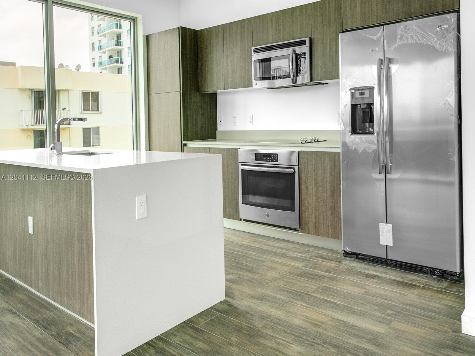 1600 SW 1st Ave # 401, Miami FL 33129 photo 4