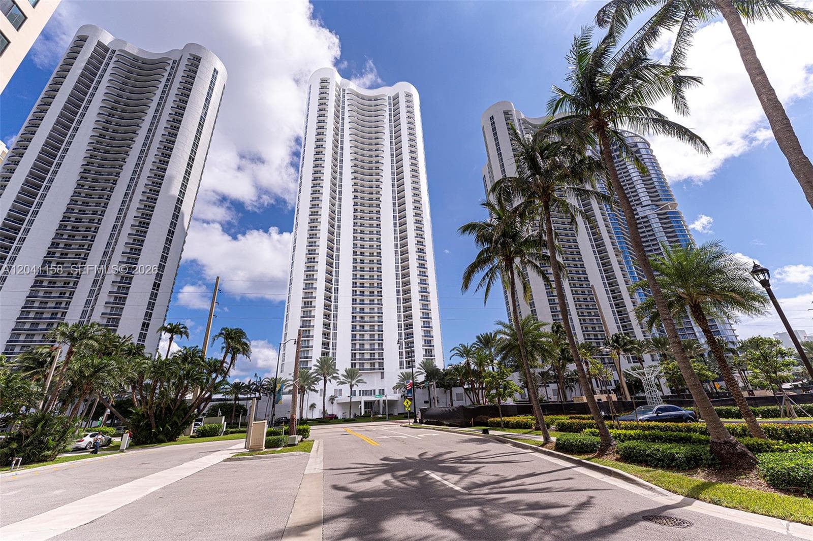 15901 Collins Ave # 2805, Sunny Isles Beach FL 33160 photo 2