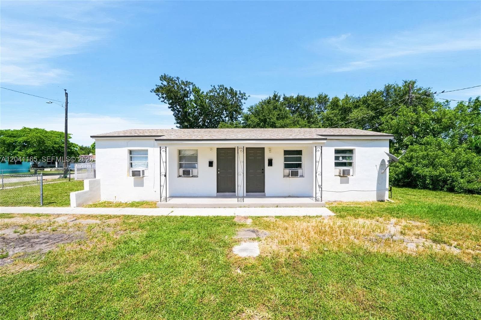 1992 NW 56th St, Miami FL 33142 photo 4