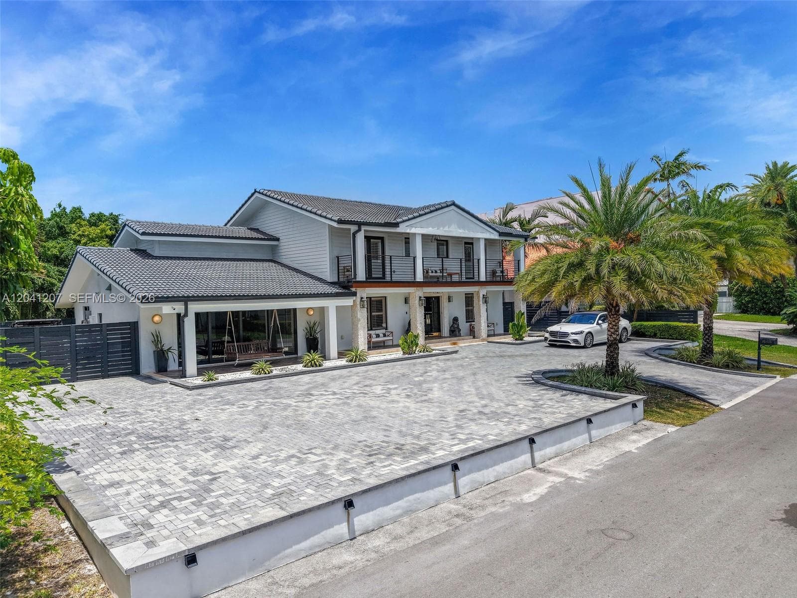16416 NE 32nd Ave, North Miami Beach FL 33160 photo 3