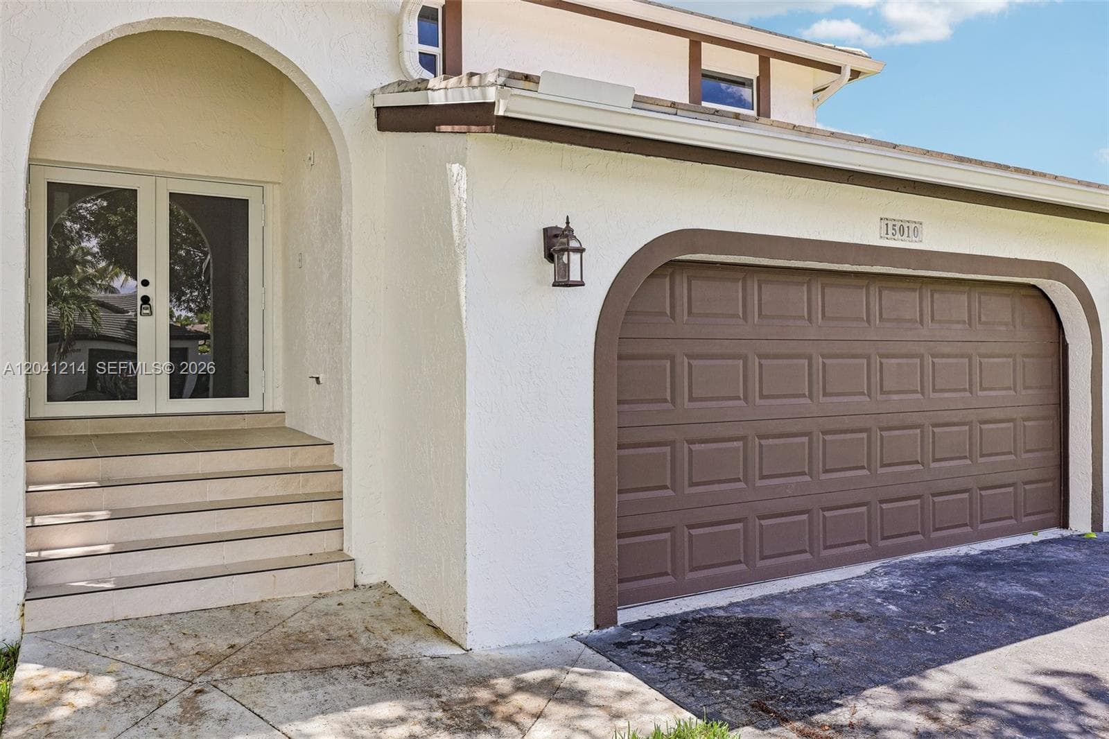 15010 E Falcons Lea Dr, Davie FL 33331 photo 2