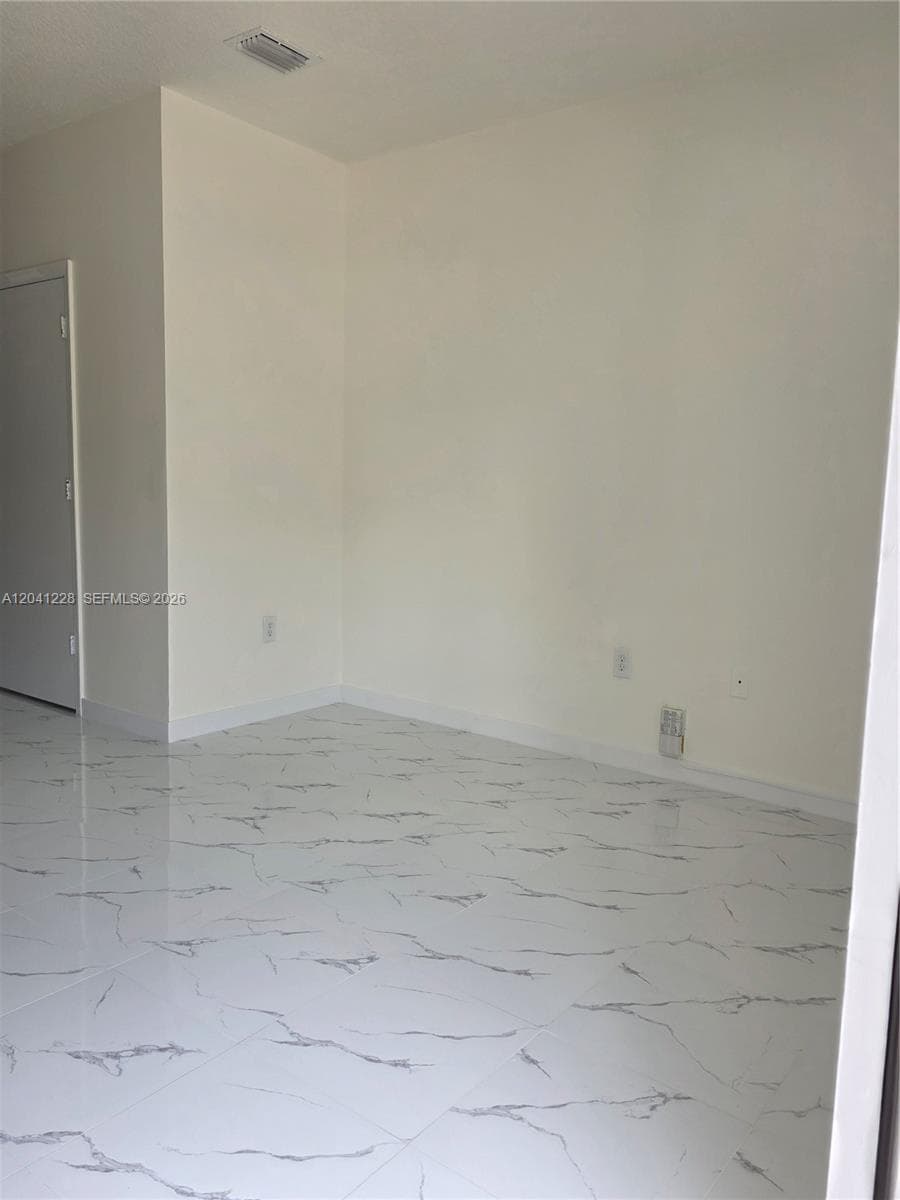 2973 SE 15th Ter, Homestead FL 33035 photo 4